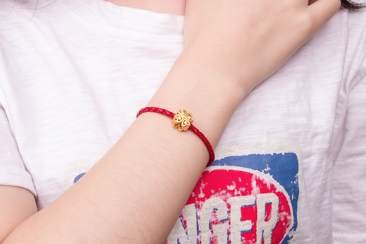 四叶草黄金转运珠 静物拍摄