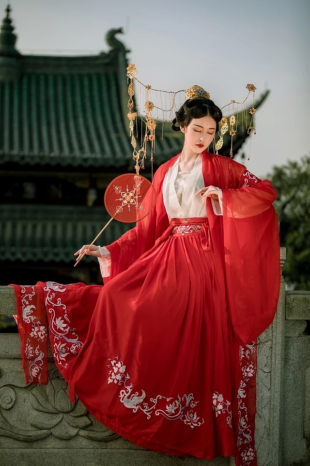 汉服设计/木梨枝《云菲》（图ZMTUwODcxMTIw） - 其他服装 - 站酷设计师木梨枝原创素材 - 站酷ZCOOL