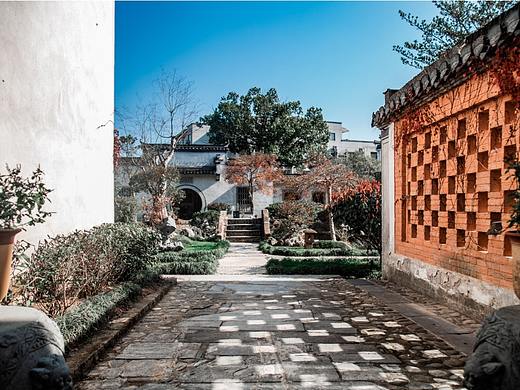 統(tǒng)悠客?！奥睢崩砟?，打造無夢徽州的旅行體驗(yàn)（個(gè)人主頁-ZNDU0ODYxNDQ=） - 人文/紀(jì)實(shí)攝影 - 站酷設(shè)計(jì)師一篇正經(jīng)Dione原創(chuàng)素材 - 站酷ZCOOL