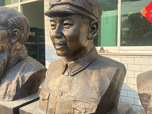 历史名人雕塑玻璃钢雕塑合成树脂胸像人物头像定制厂家