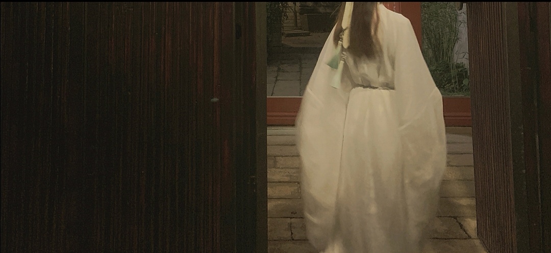 夜晚用手机拍汉服