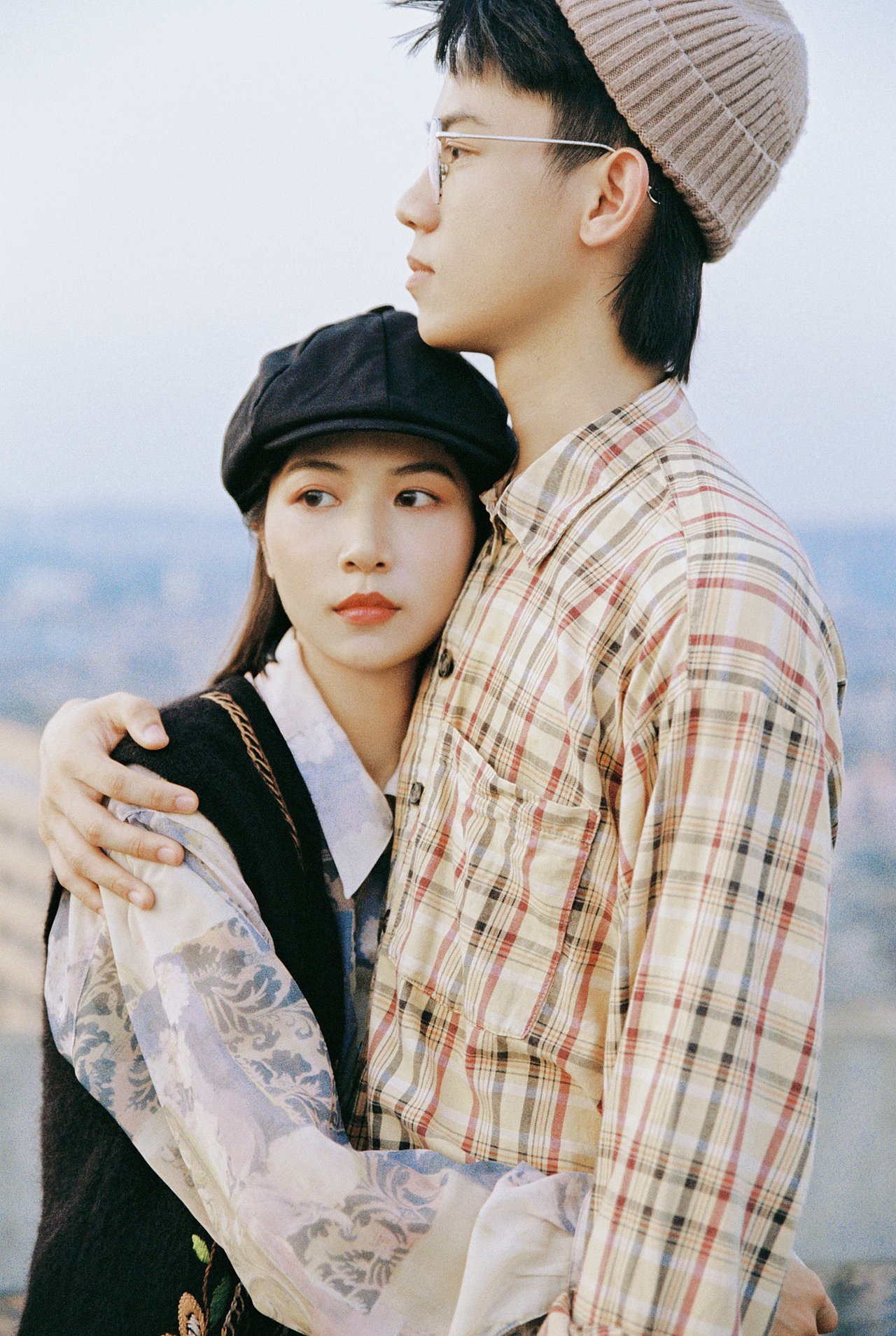 想在每个日落时分拥抱你