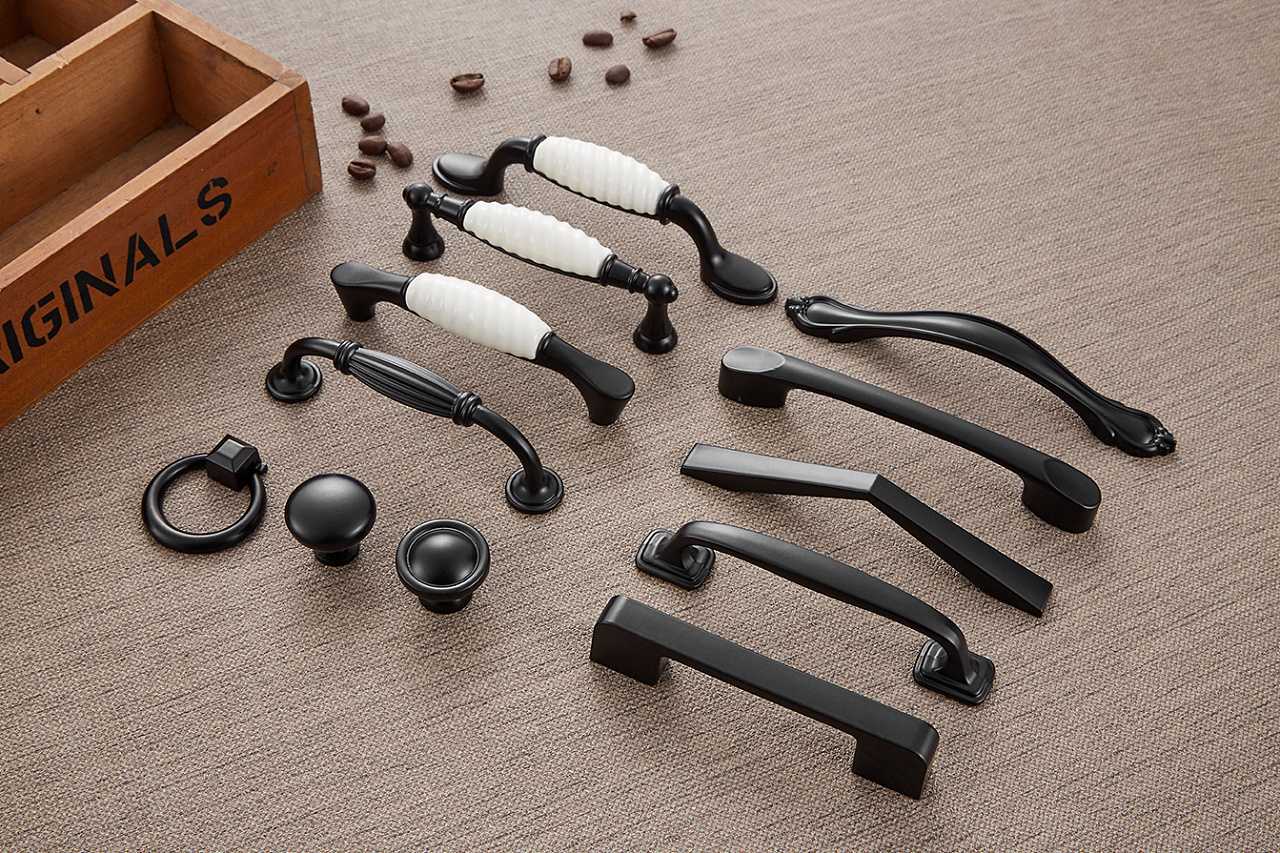 小五金|摄影|静物|土豆翻墙西红柿 - 原创作品 - 站酷 (zcool)