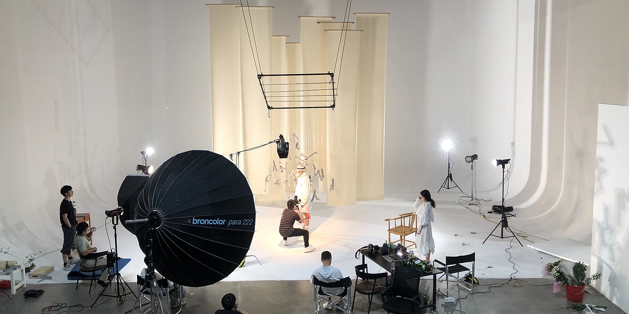 鸿星尔克浔系列摄影（未修）（图ZMjg3NTkwNTIw） - 时尚/艺术摄影 - 站酷设计师四方上下鞋服摄影原创素材 - 站酷ZCOOL