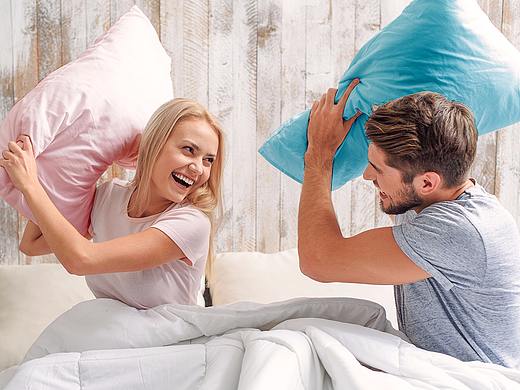 枕頭宣傳冊（個人主頁-ZMjYyNTExODA=） - 書籍/畫冊 - 站酷設(shè)計師凌lwl原創(chuàng)素材 - 站酷ZCOOL