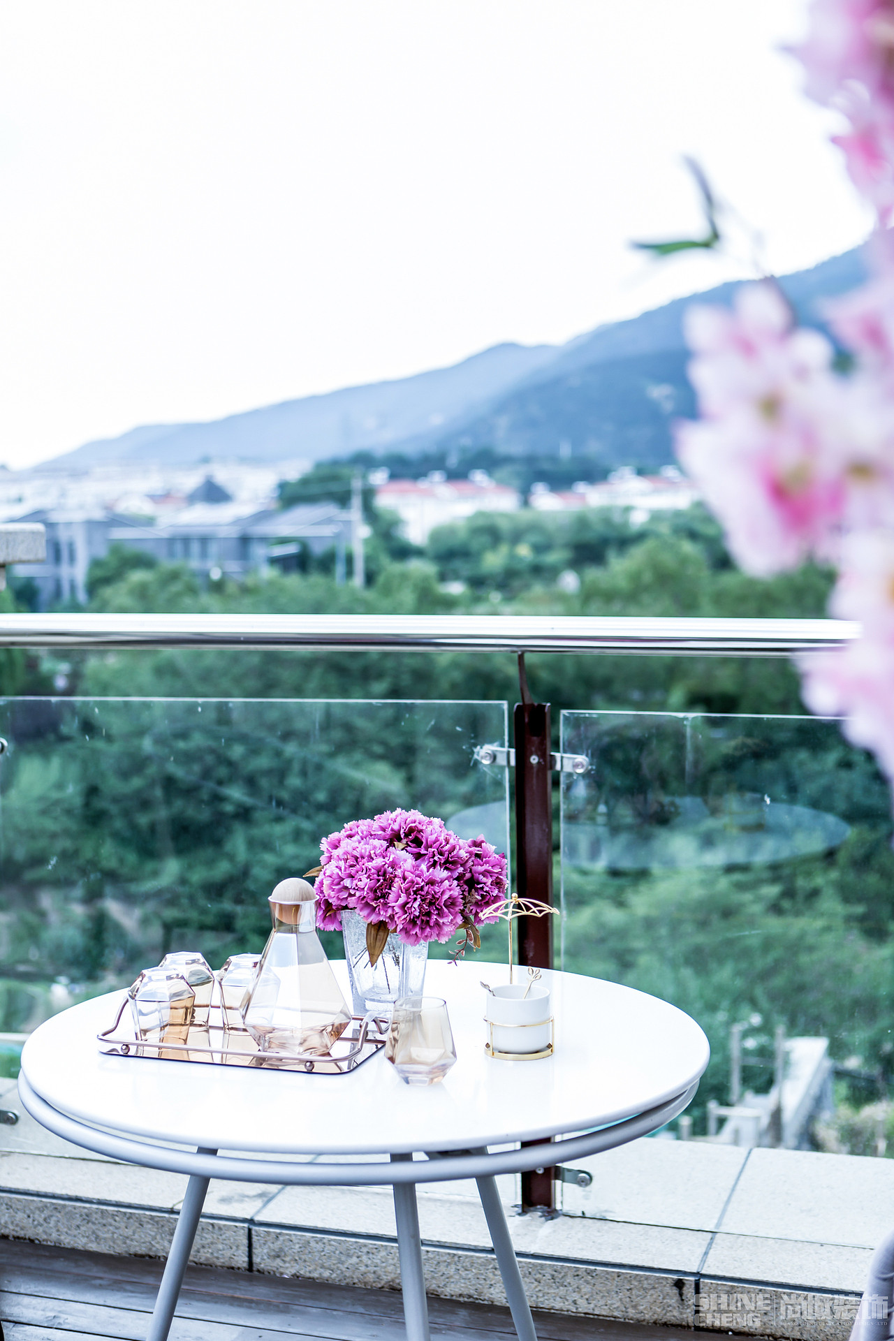 泰安西湖容郡小区别墅现代轻奢风格装修设计实景图（图ZMjIxMTkxNjY0） - 家装设计 - 站酷设计师泰安尚城装饰原创素材 - 站酷ZCOOL