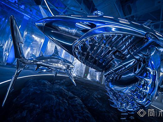 艺术展厅摄影丨空山基·鲨鱼领域 