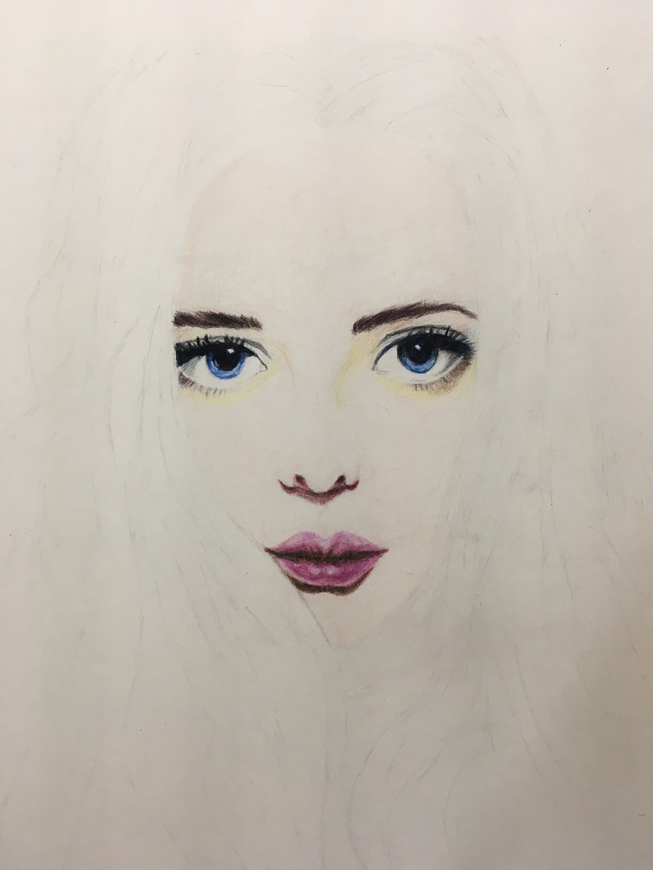 头发没有上色依旧美、