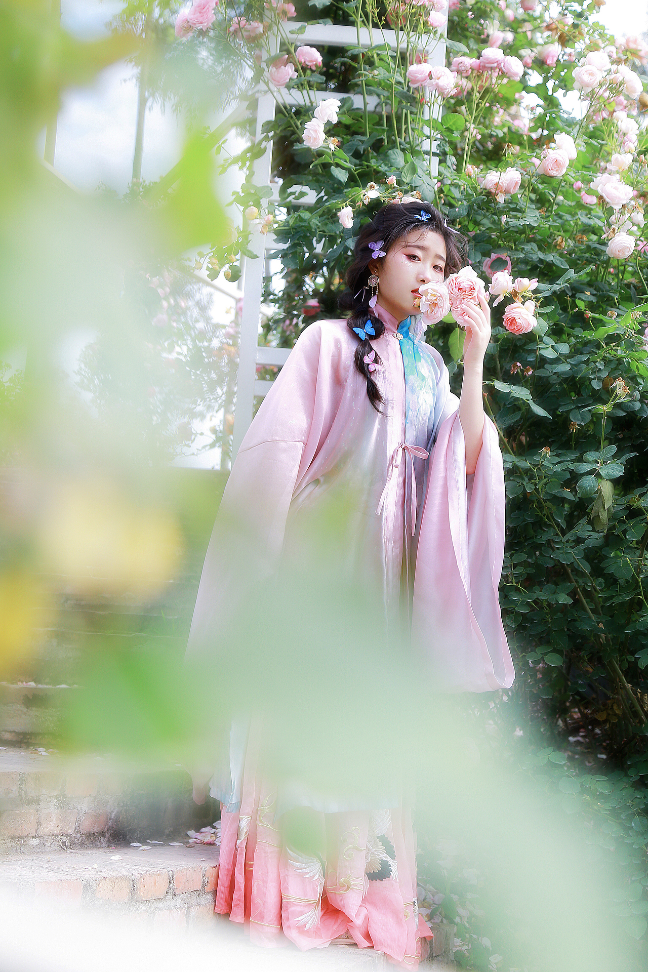 花与裙摆 人间五月（图ZMjU0NjYxNTcy） - 人像摄影 - 站酷设计师卿念念念原创素材 - 站酷ZCOOL