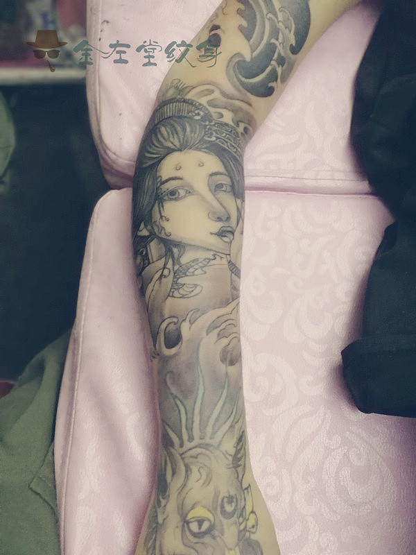 花臂女艺妓纹身约个金左堂纹身专业盖瘢痕修改纹身