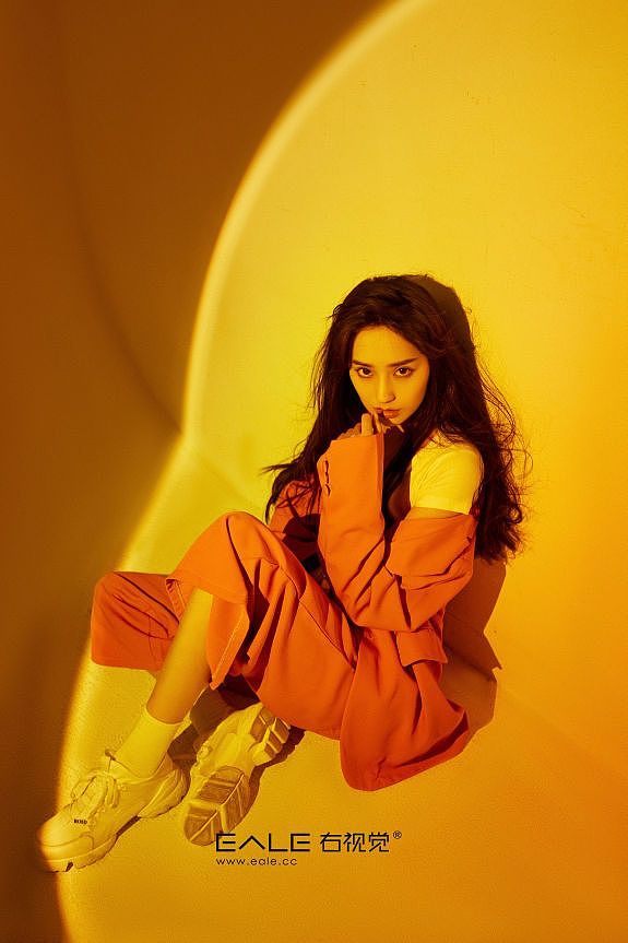 右视觉摄影机构 月满