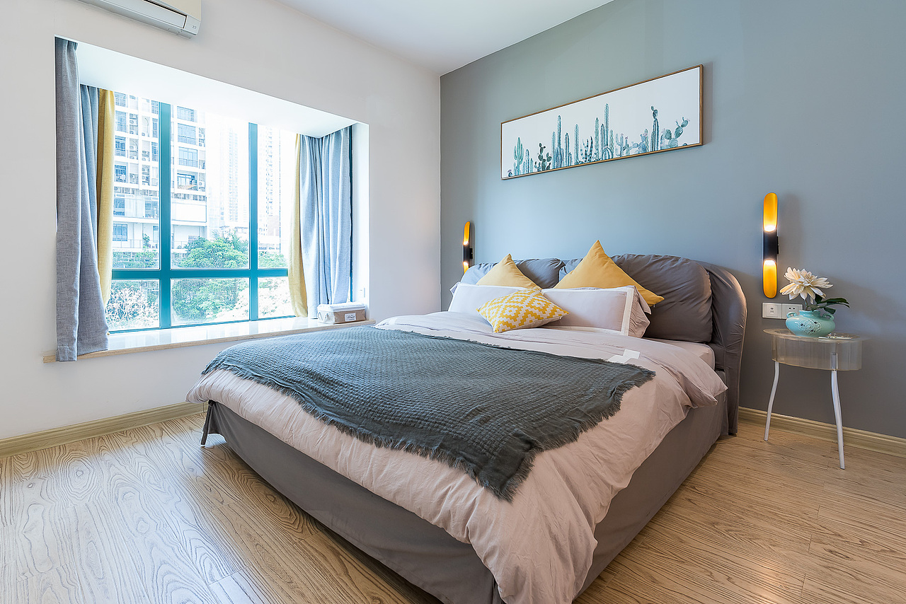 南宁民宿-色彩丰富而有空间感的客厅