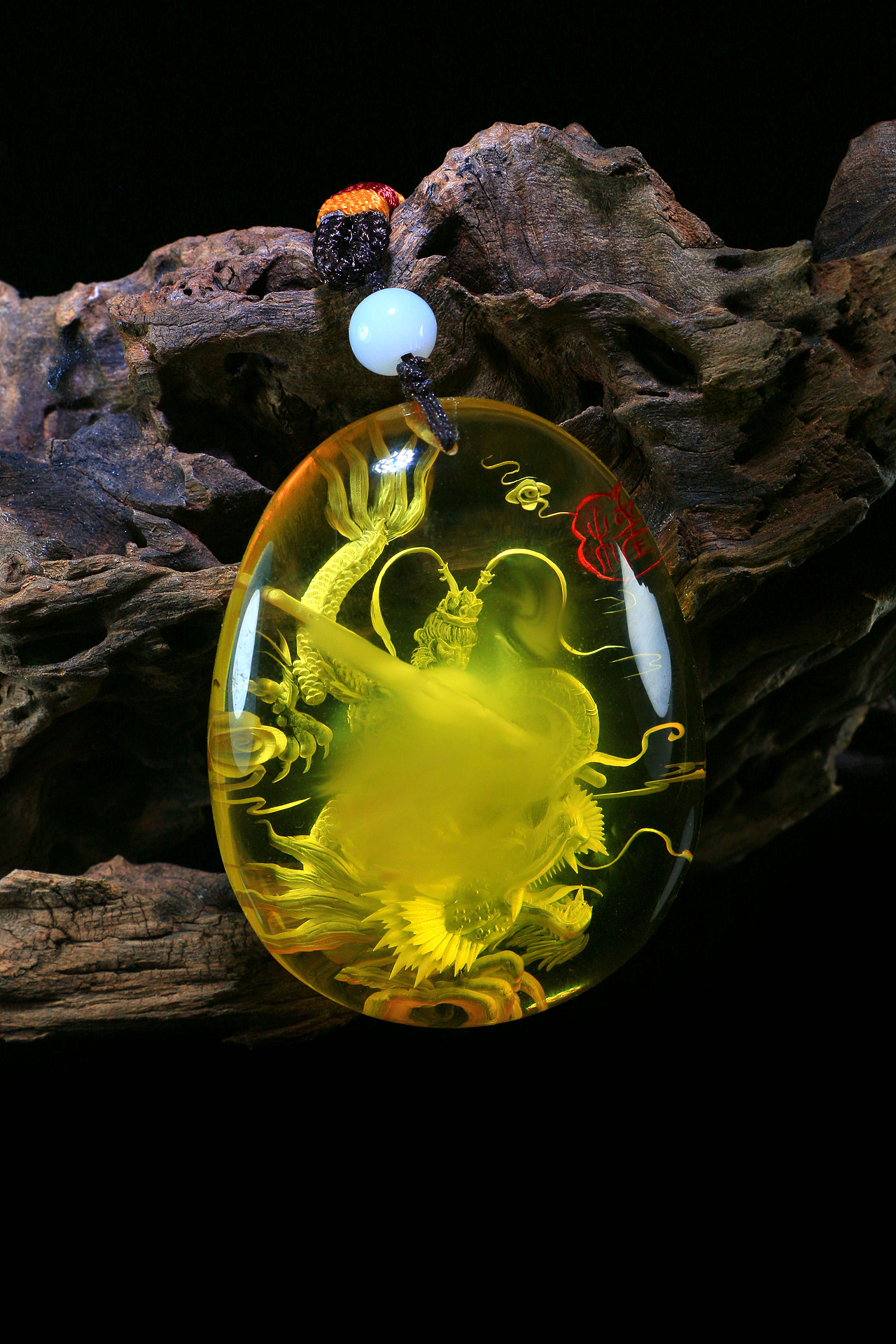 余贤国雕刻作品:龙