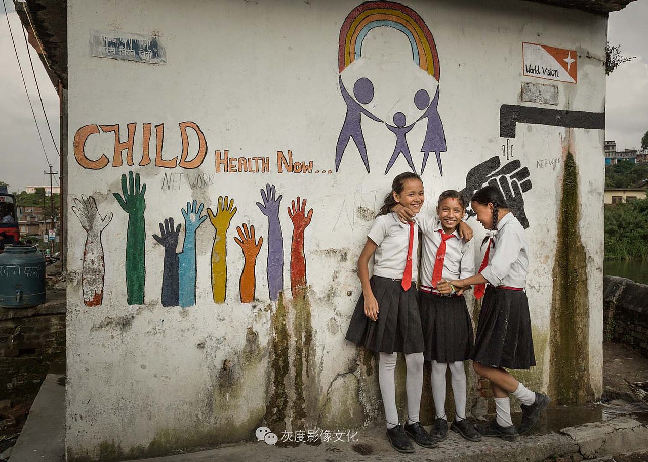 尼泊尔学生2 Students in Nepal 2黄海燕作品-灰度影像高阶荣衔会员
