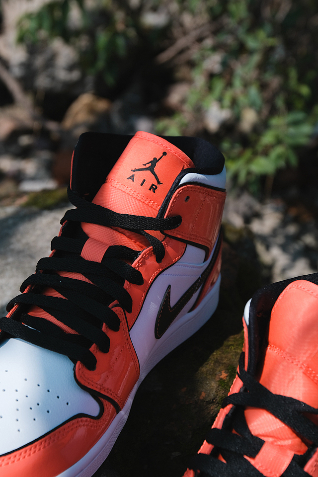 产品摄影 aj1 mid二次元小扣碎