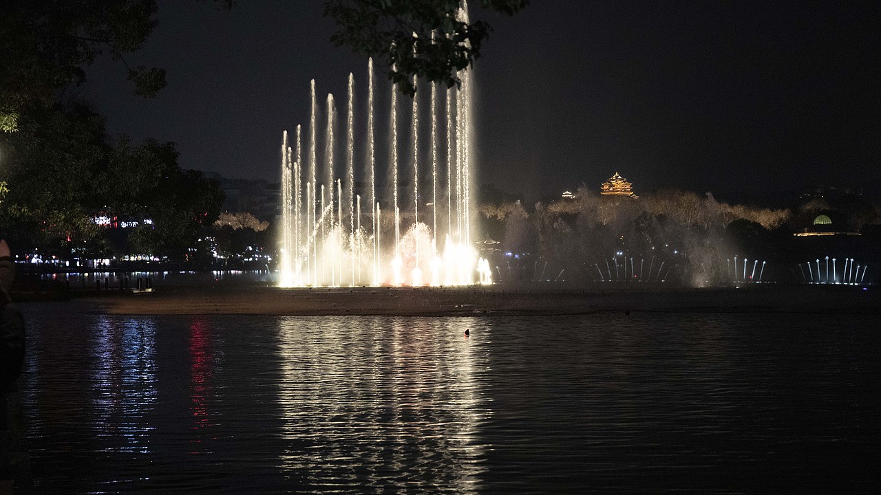 2020新年元旦西湖街拍