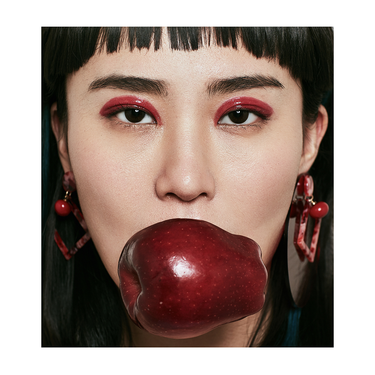 圣诞妆容（图ZMTAwNzY1NTI0） - 时尚/艺术摄影 - 站酷设计师YANGKUNG原创素材 - 站酷ZCOOL