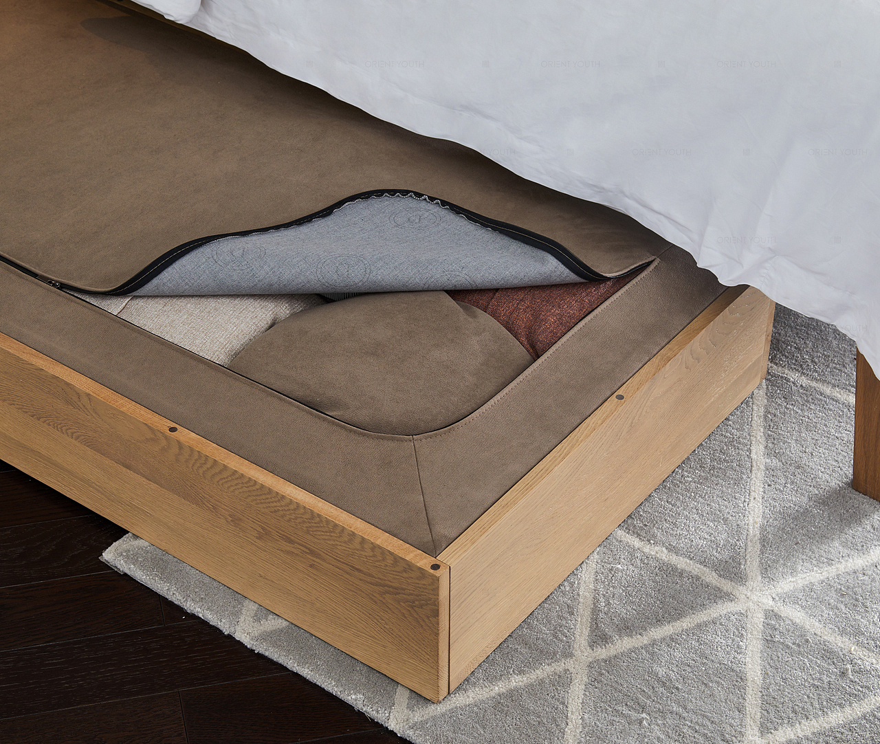 拉链开合设计/储物防尘