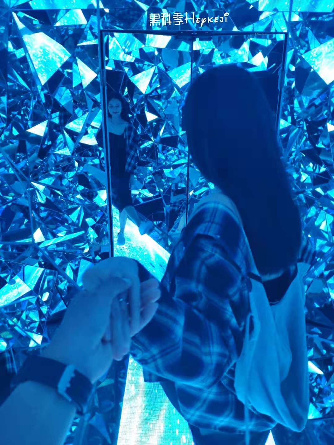 好看的皮囊千篇一律,有趣的灵魂万里挑一。