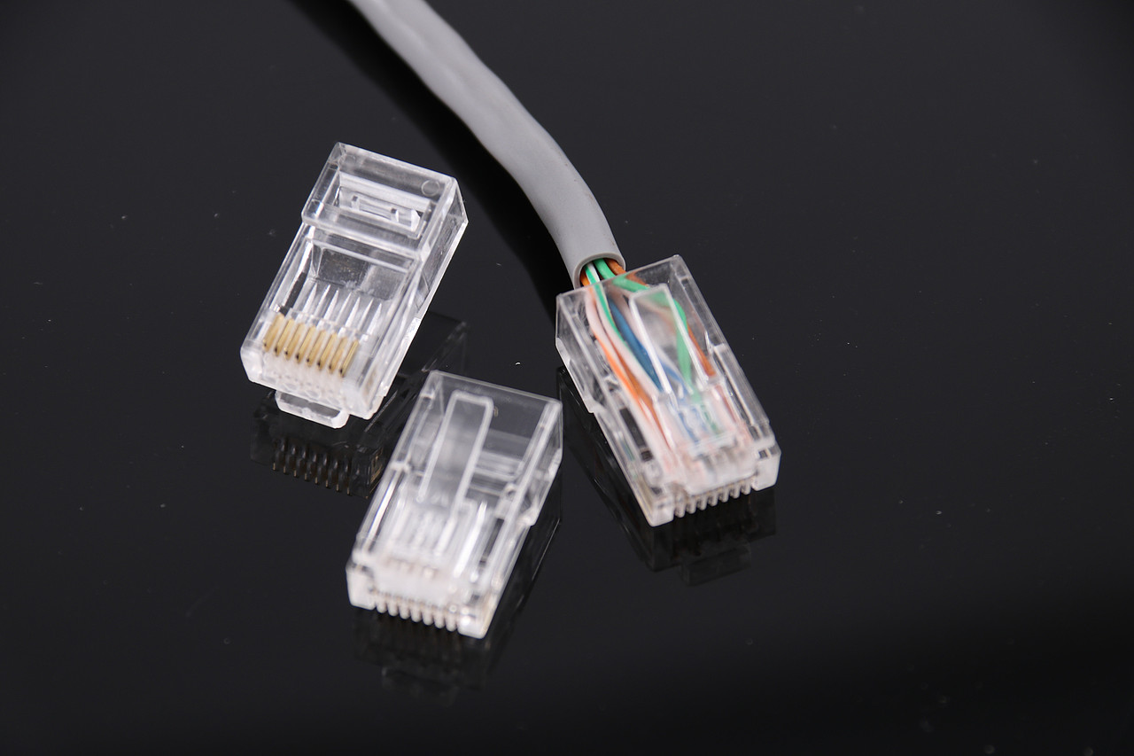 B07电子元器件\C09-线类\V01网线水晶头