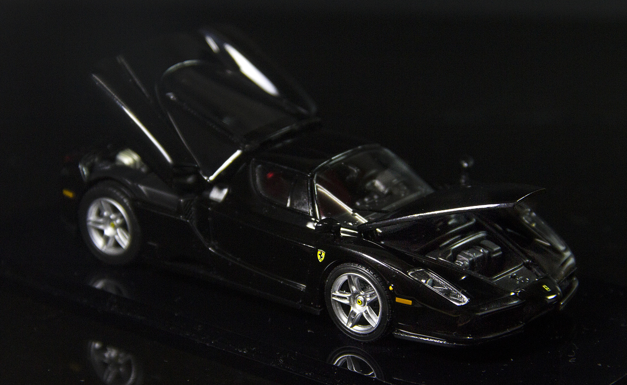 1:43 法拉利enzo 车模
