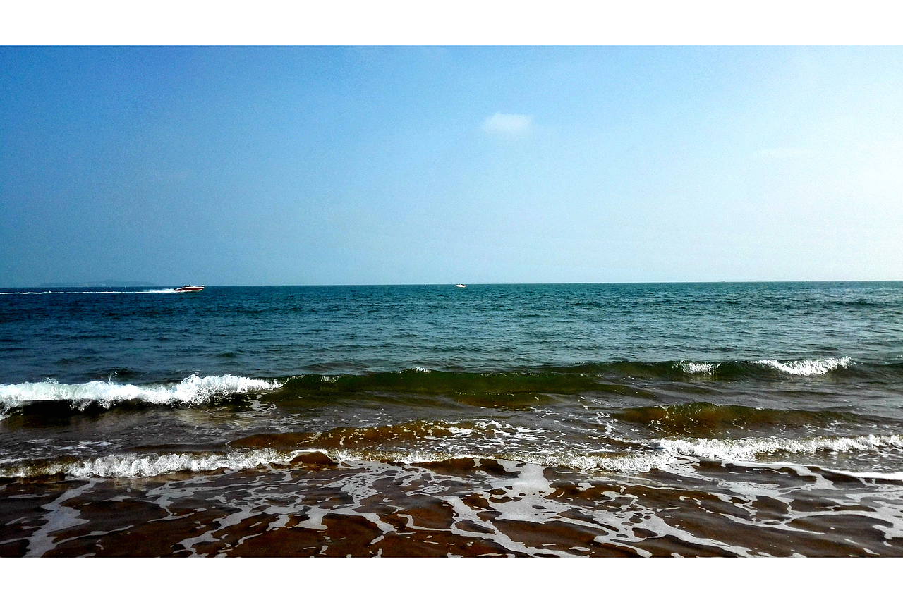 摄于青岛金沙滩