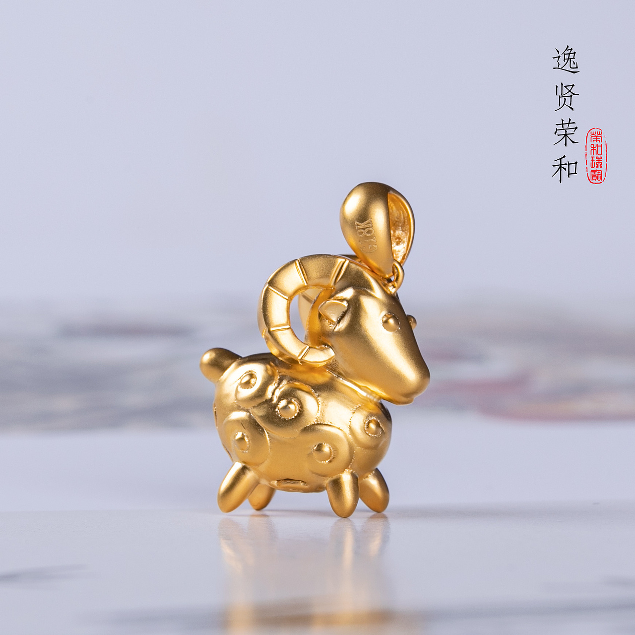18k金镶翡翠-动物系列（图ZMTkzMDQ0MTM2） - 产品摄影 - 站酷设计师Ferna原创素材 - 站酷ZCOOL