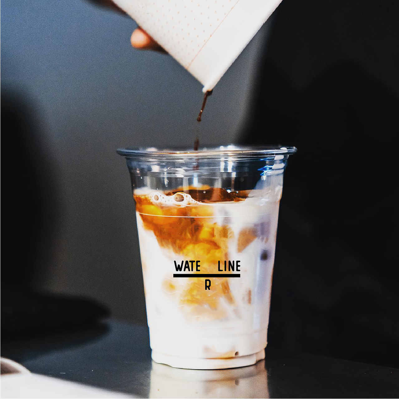 Waterline咖啡酒吧品牌设计