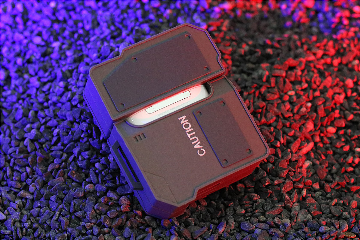 首发:机甲发光壳,3c潮流玩物|工业/产品|电子产品|ifeng3c - 原创作品