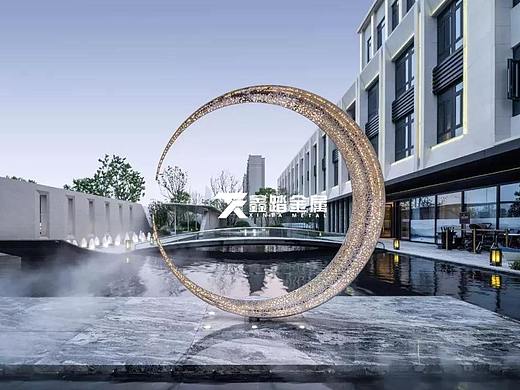 售楼部特色水景小品雕塑不锈钢镂空发光月亮雕塑效果图