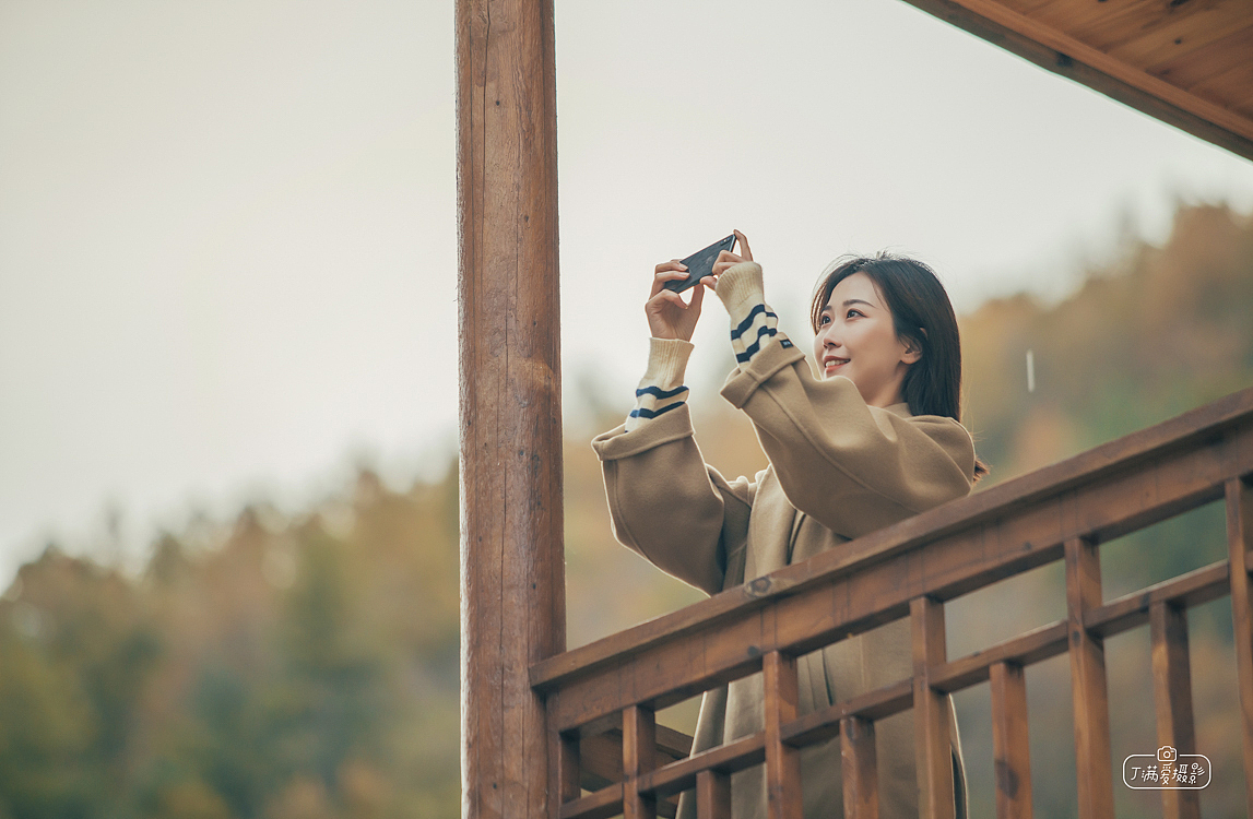 相遇在深秋（图ZMjc3OTIyMjY4） - 人像摄影 - 站酷设计师丁满爱摄影原创素材 - 站酷ZCOOL