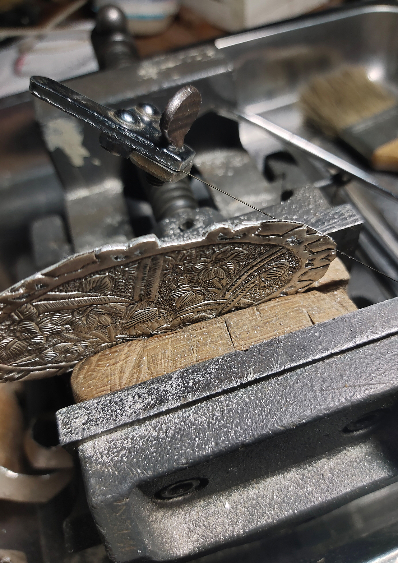 #2021青春答卷#一株水仙（图ZMjYxNjMxNjIw） - 配饰 - 站酷设计师央美设计学院原创素材 - 站酷ZCOOL