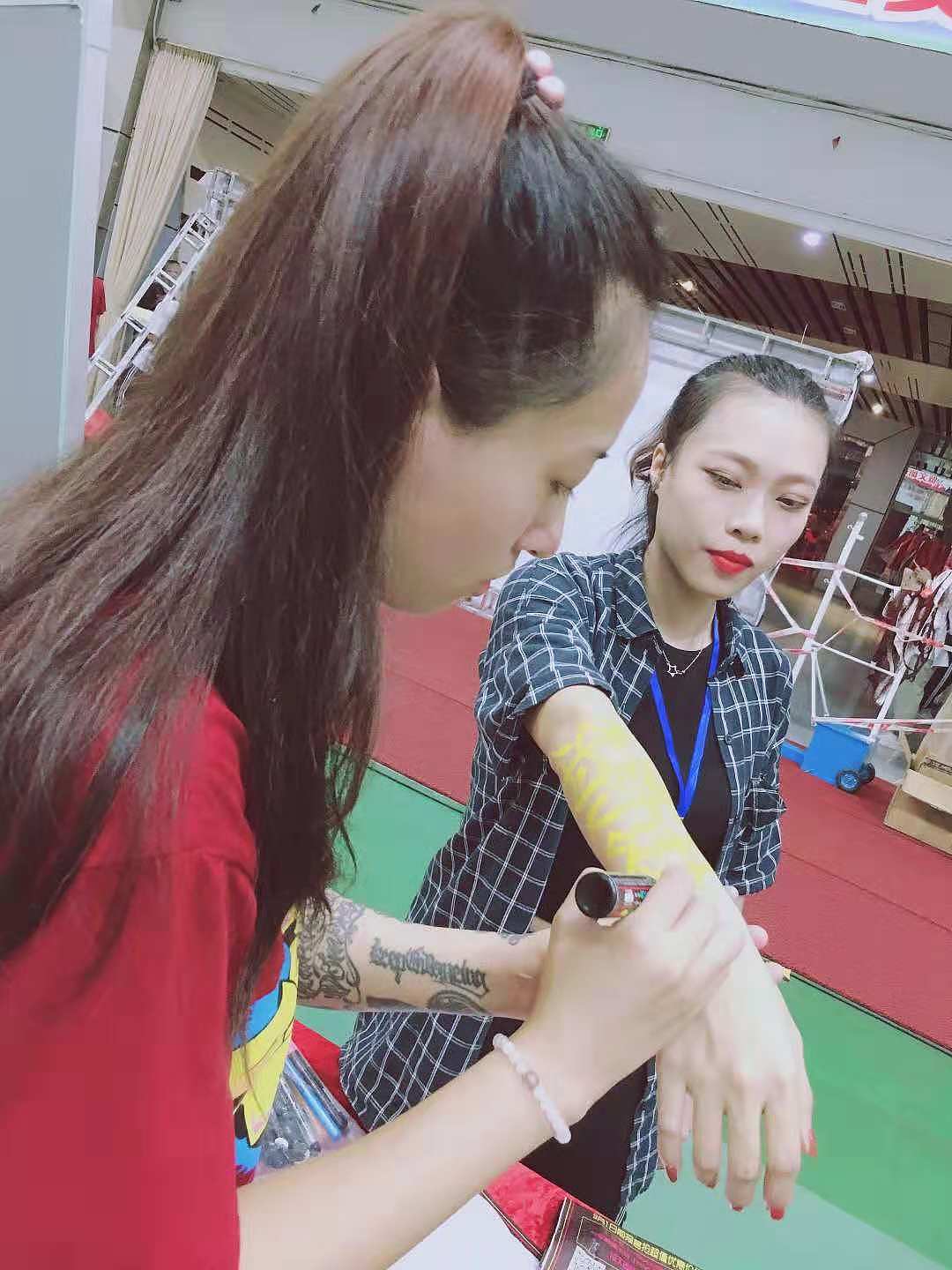 你所没见过的人体··· 涂鸦~（图ZMTMzODgzNDA0） - 新锐潮流插画 - 站酷设计师aka_AV原创素材 - 站酷ZCOOL