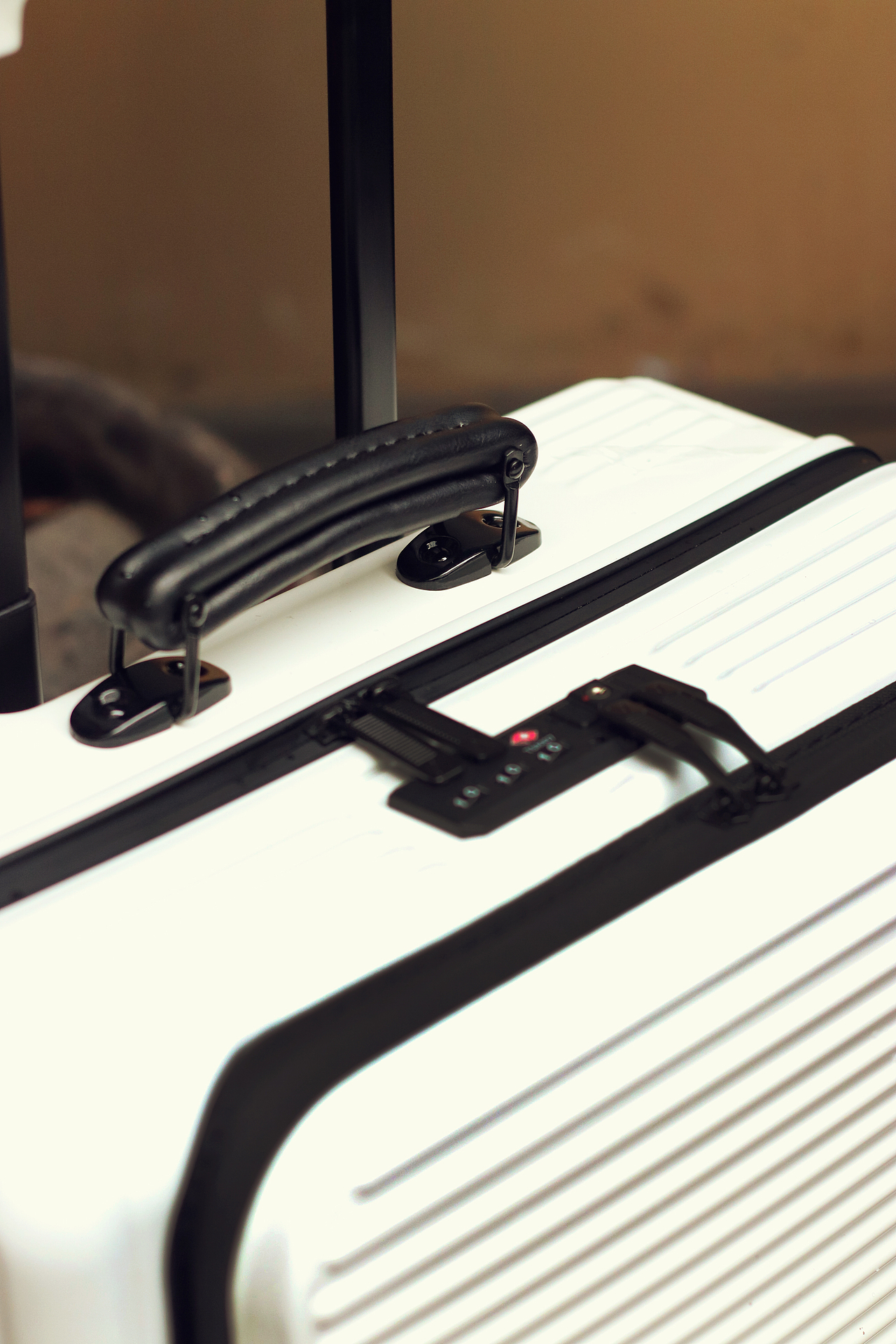 Alumann 旅漫 17in商务开盖_旅行箱