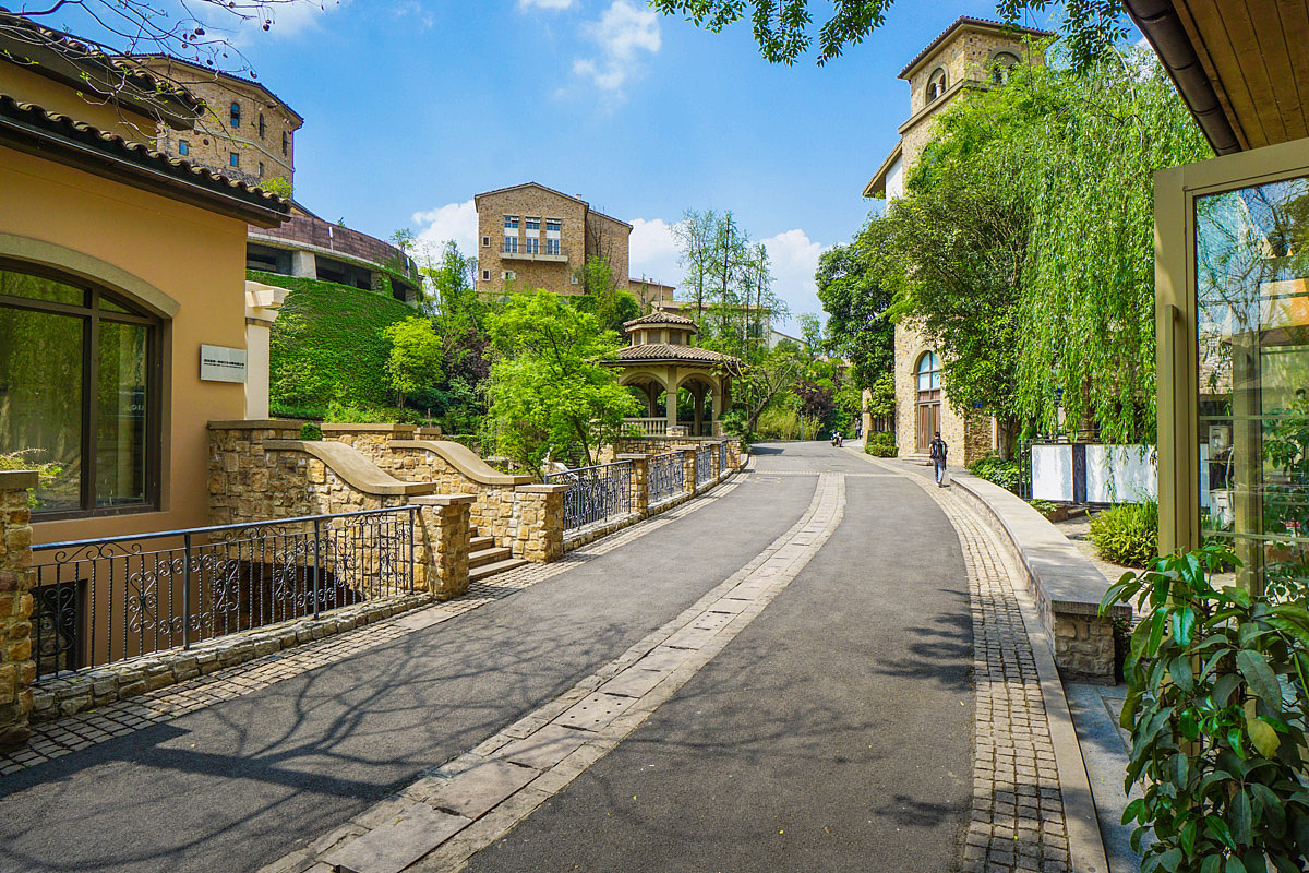 成都麓山国际 麓镇外拍