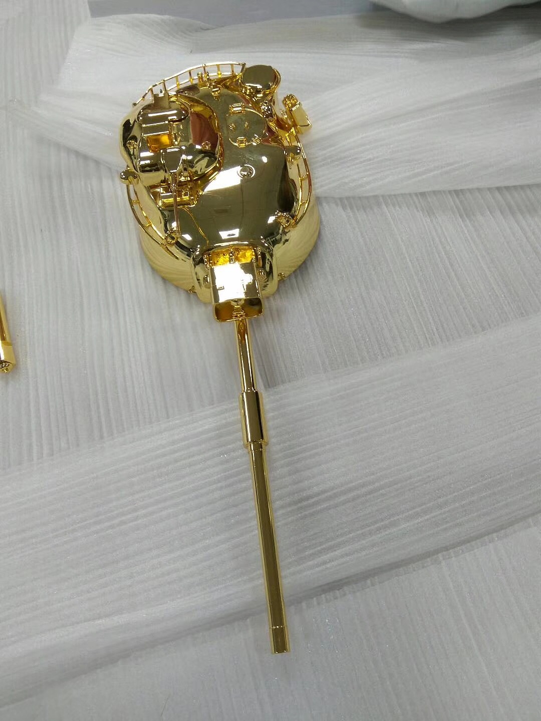 全球只有两台的24K金黄金坦克（图ZMTA2MDUyNTg0） - 生活用品 - 站酷设计师GateToys原创素材 - 站酷ZCOOL