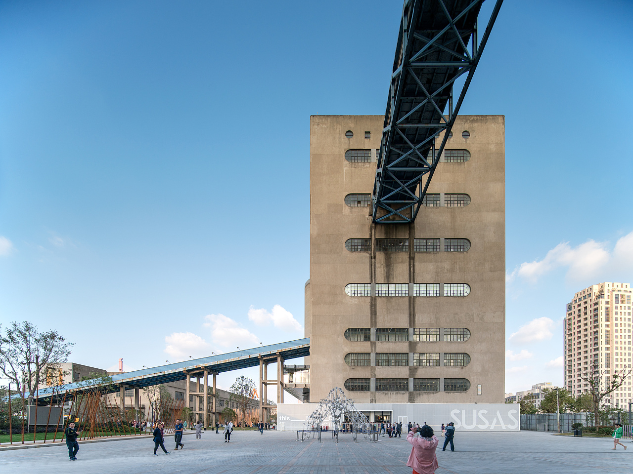 上海八万吨筒仓