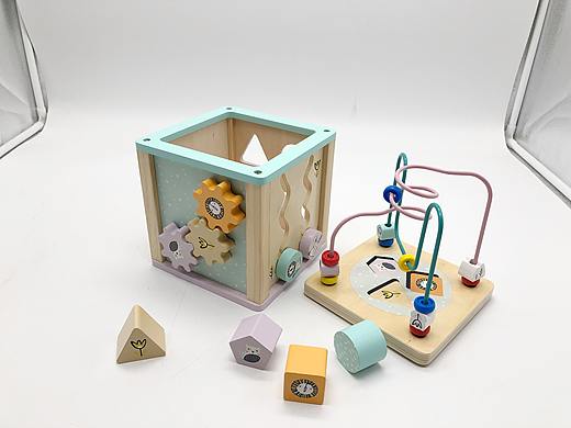 木质玩具游戏盒、小型儿童玩具百宝箱、原创 已商用