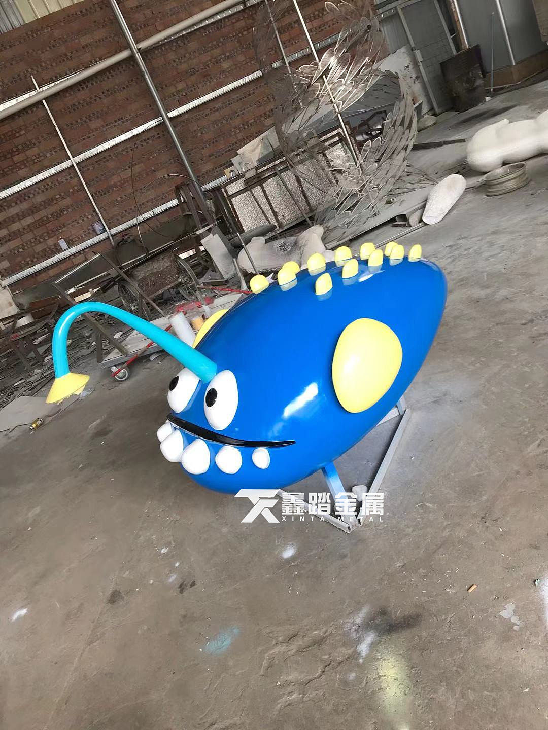 深海怪物不锈钢灯笼鱼雕塑 不锈钢卡通鱼雕塑