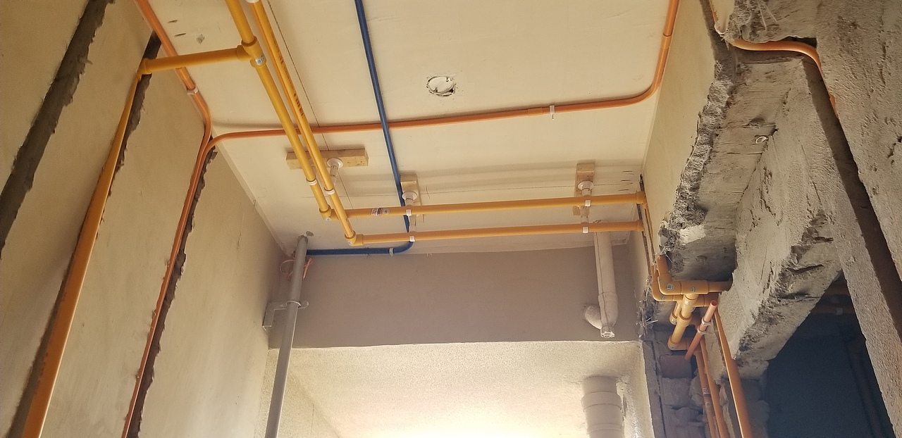 重庆美的家全案设计装修公司施工工艺 鲁能泰山7号水电工艺施工 
辅材详解:水管天力 <br>弱电:贝莱茵<br>乳胶漆:PPG大师漆<br>强电:普睿司曼
