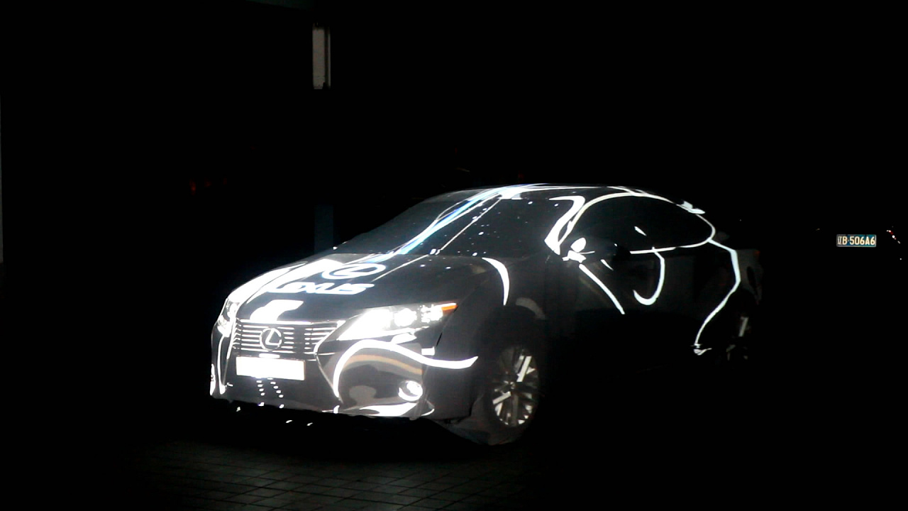 雷克萨斯es300h 车体投影