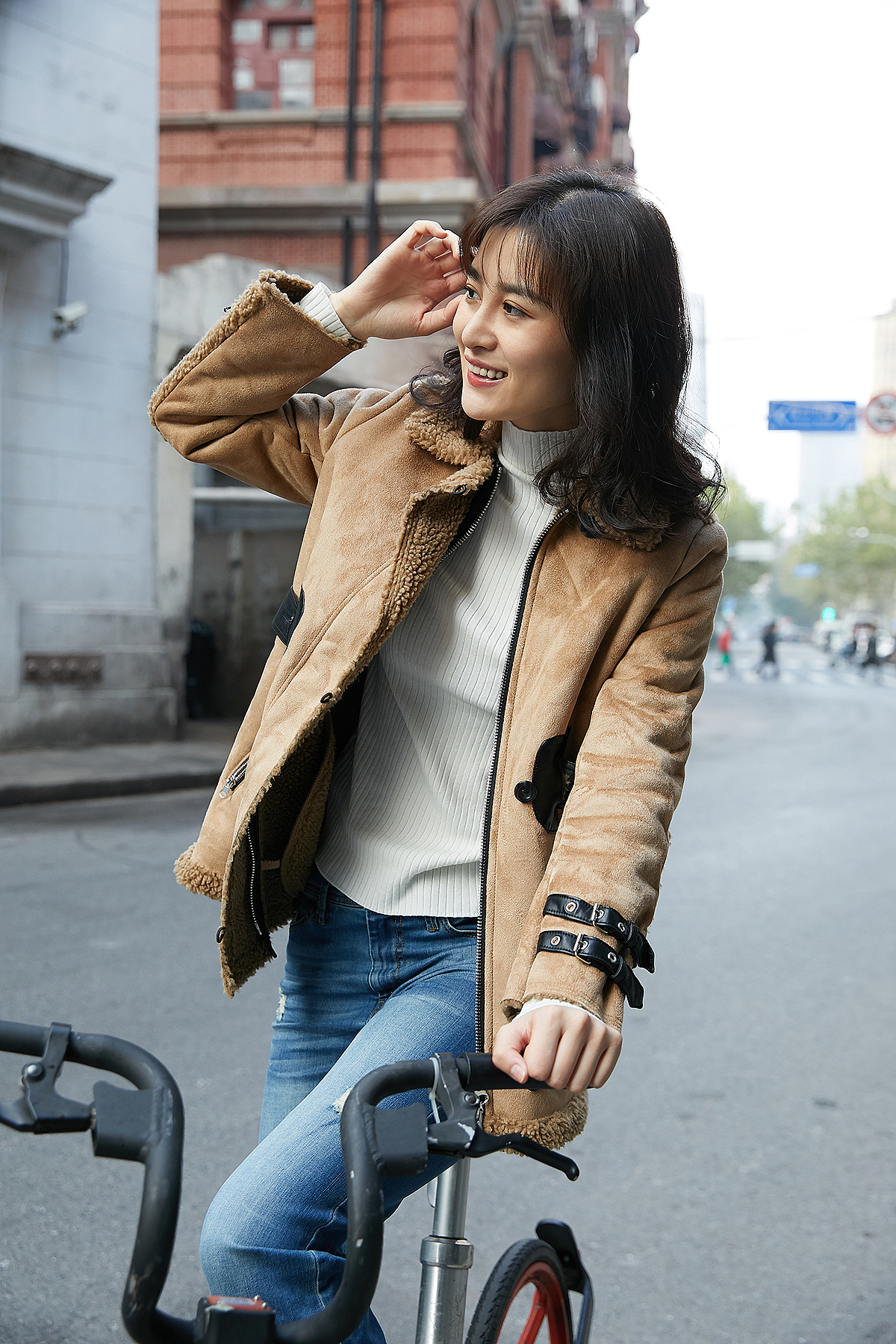 服装模特拍摄 女装网拍 外景外滩