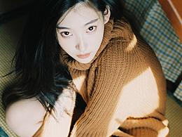 女