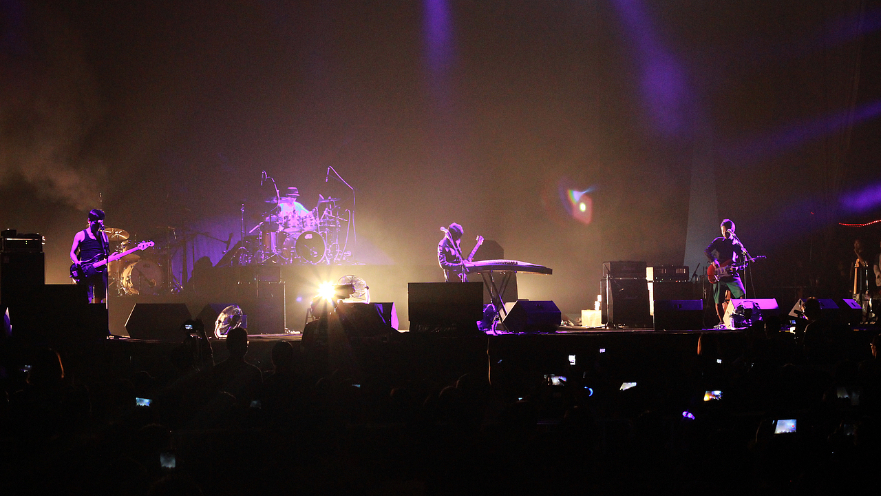 向摇滚致敬——谢天笑（图ZMzAxODg5NjA=） - 人像摄影 - 站酷设计师金剛阿彌原创素材 - 站酷ZCOOL