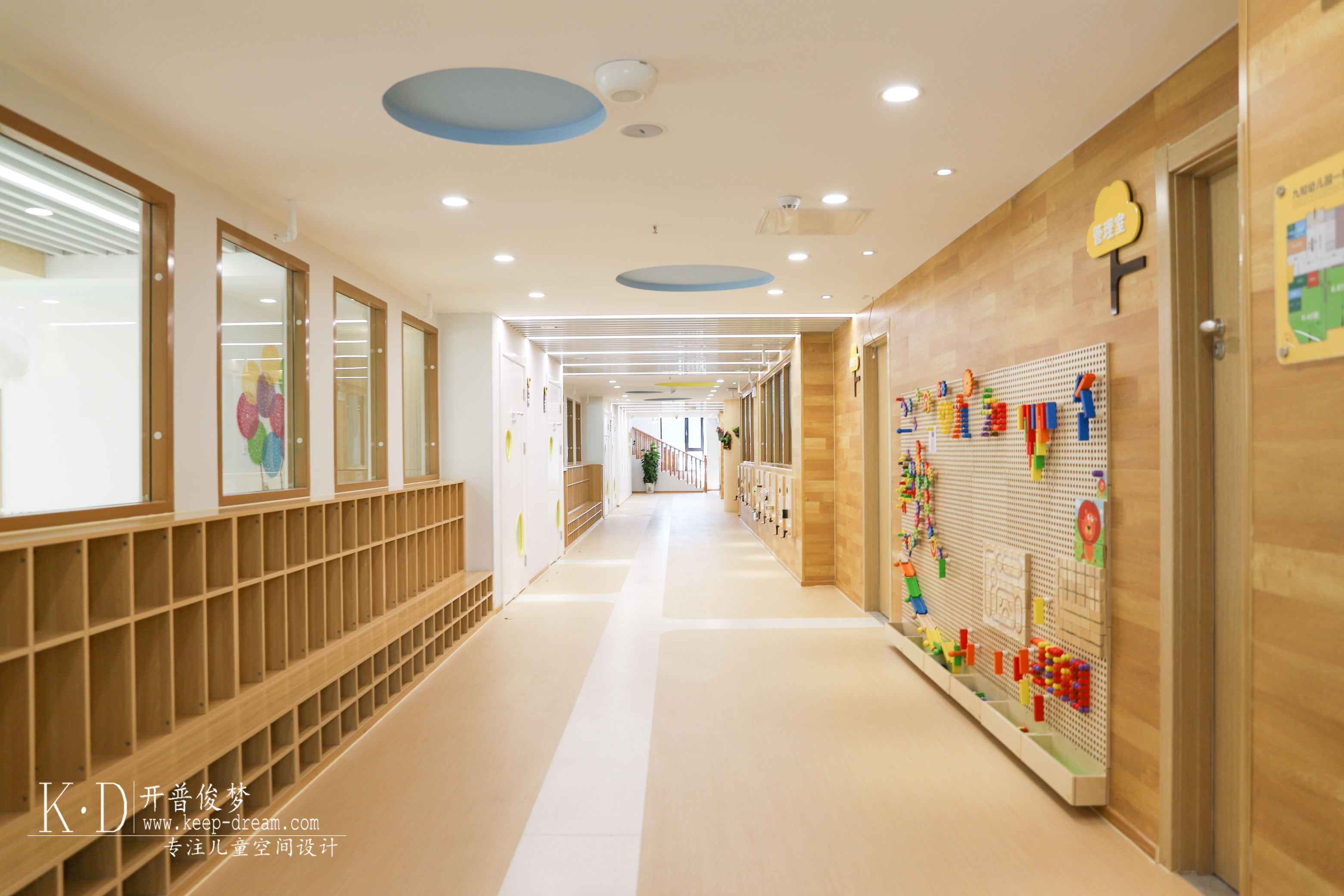 幼儿园走廊|三维|建筑/空间|桔子HL - 原创作品 - 站酷 (ZCOOL)