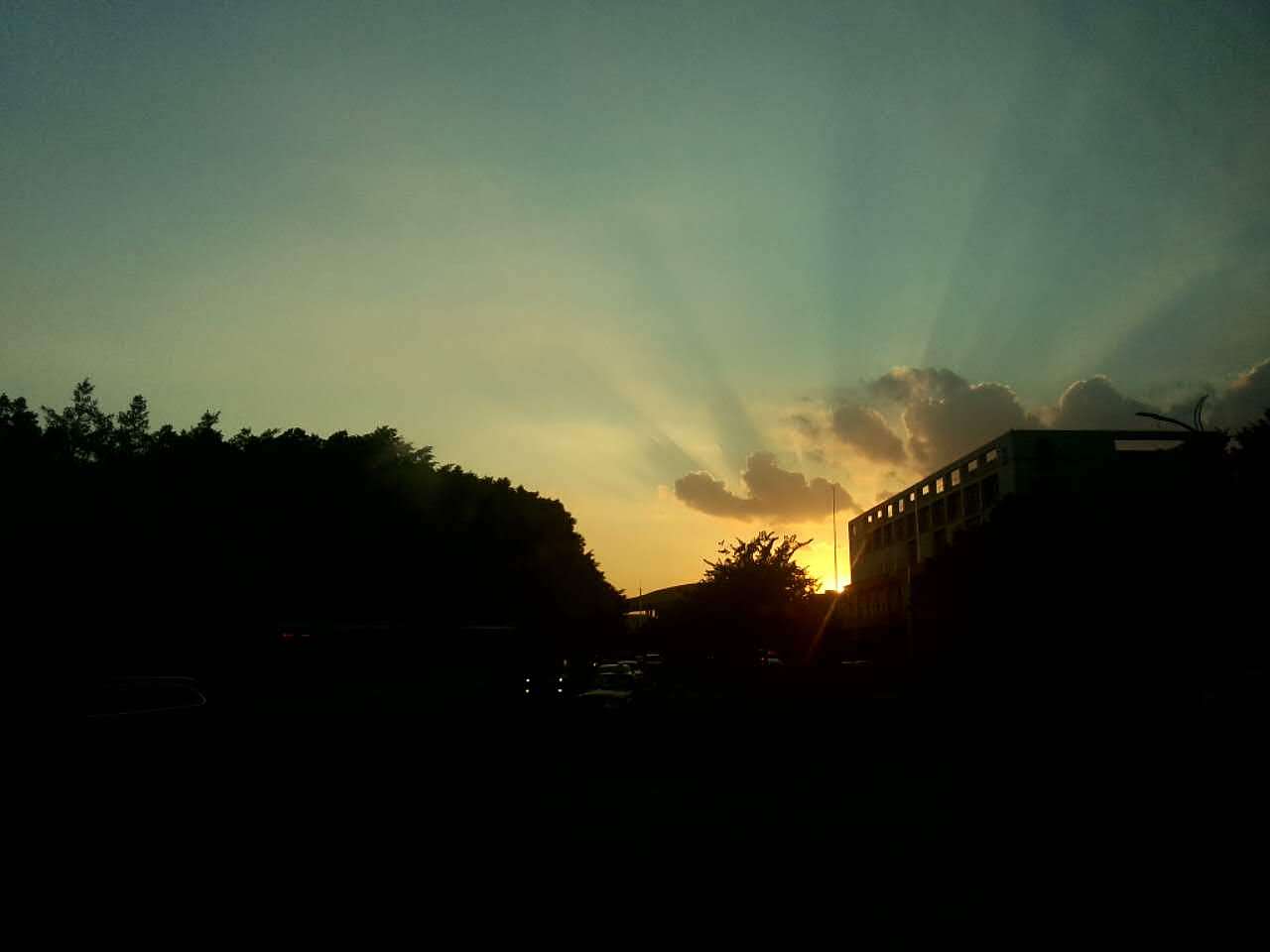 手機(jī)隨拍（圖ZMzg0NjkzMDQ=） - 風(fēng)光攝影 - 站酷設(shè)計(jì)師尹斗斗原創(chuàng)素材 - 站酷ZCOOL