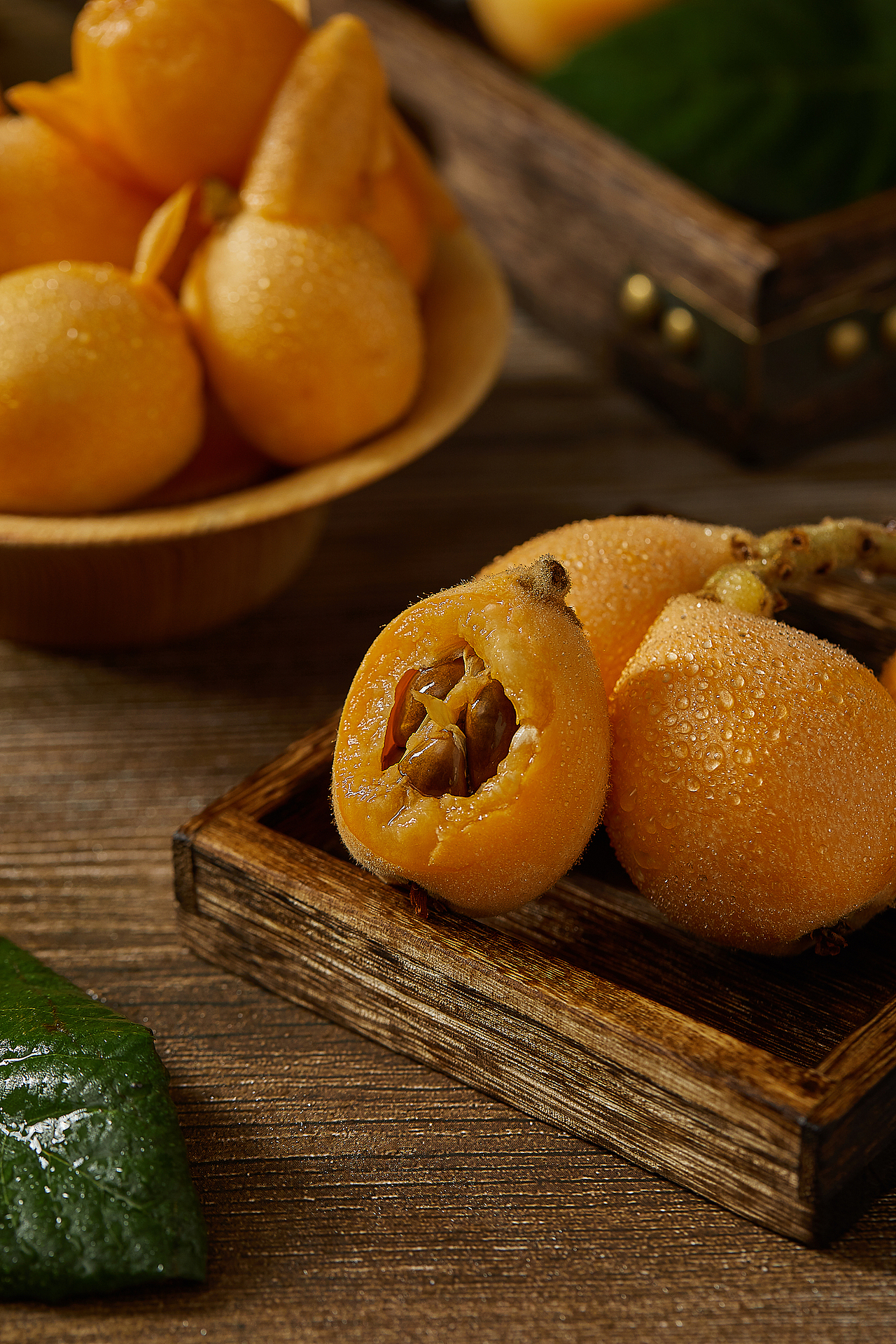 电商拍摄标签水果枇杷暗调中国风美食作品信息创作时间2020/03/30静物