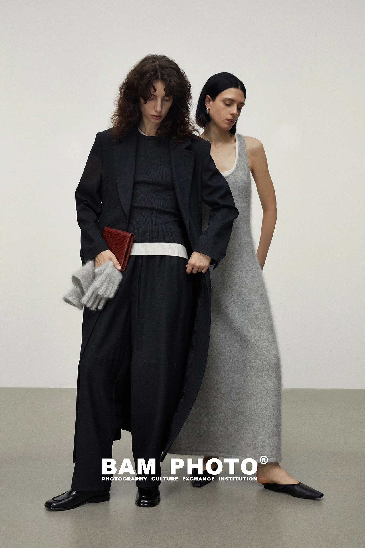 商业摄影|这组look出圈了!!没人能拒绝的极简高级感