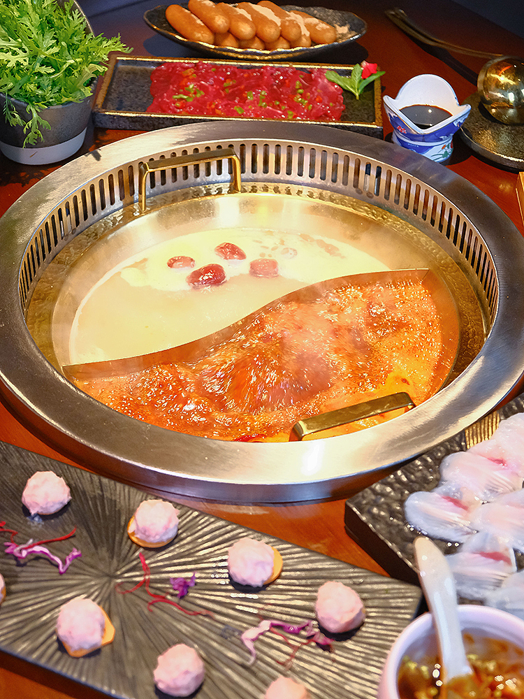 花臂牛火锅（图ZMjY0NTExMTMy） - 美食摄影 - 站酷设计师摄影师舒也原创素材 - 站酷ZCOOL