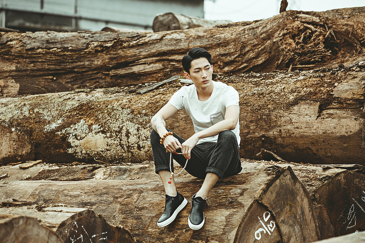 一组服装品牌棉麻时尚小试牛刀